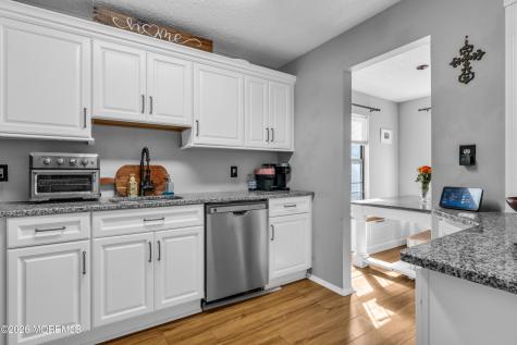 125 Whispering Oaks Way Jackson NJ 08527
