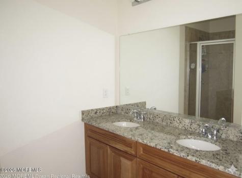 10 Maywood Run Tinton Falls NJ 07753