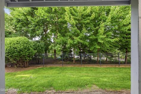 330 Princeton Court Shrewsbury Boro NJ 07702