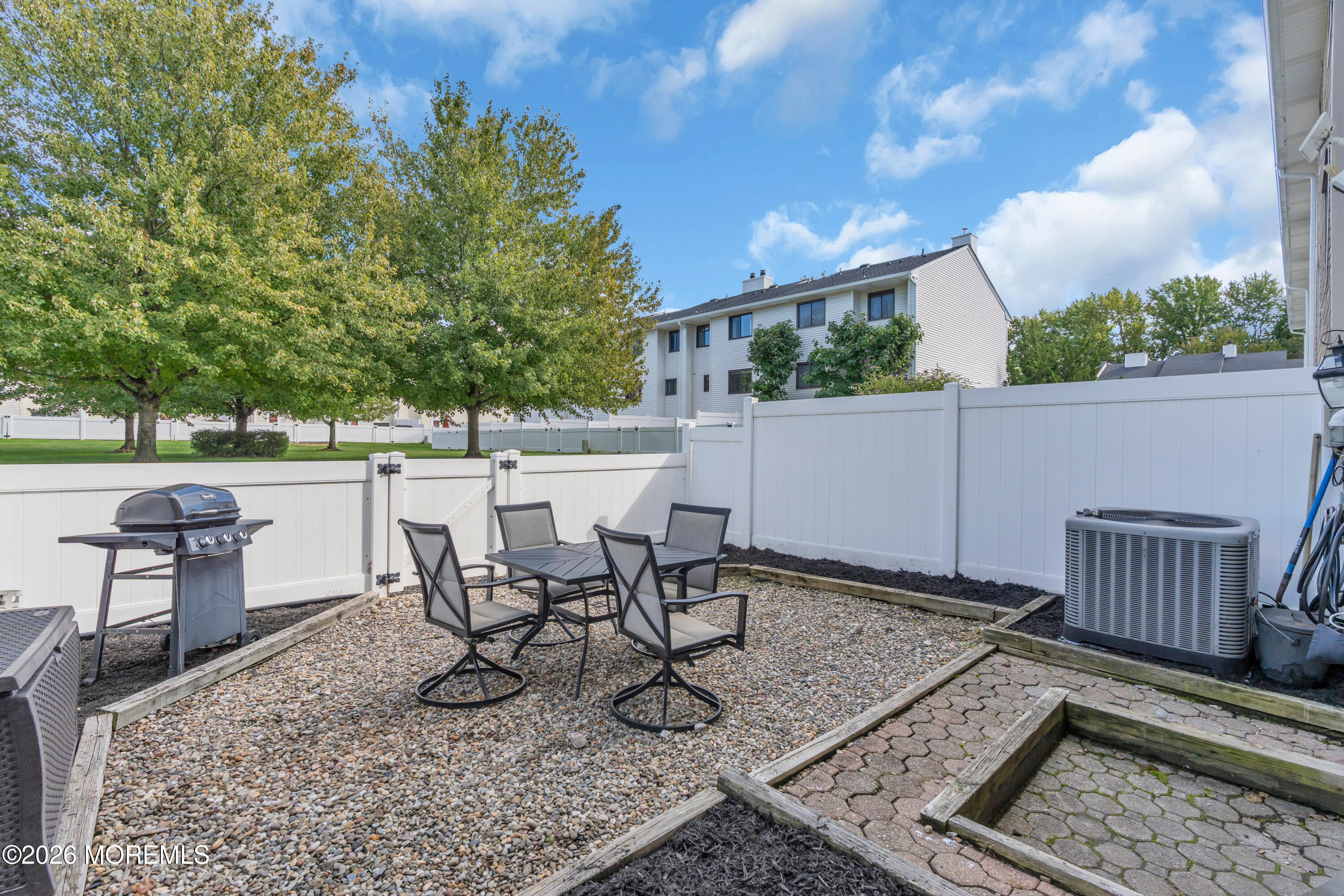 367 Middlewood Road Middletown NJ 07748