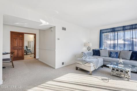 38 Amy Court Brick NJ 08724