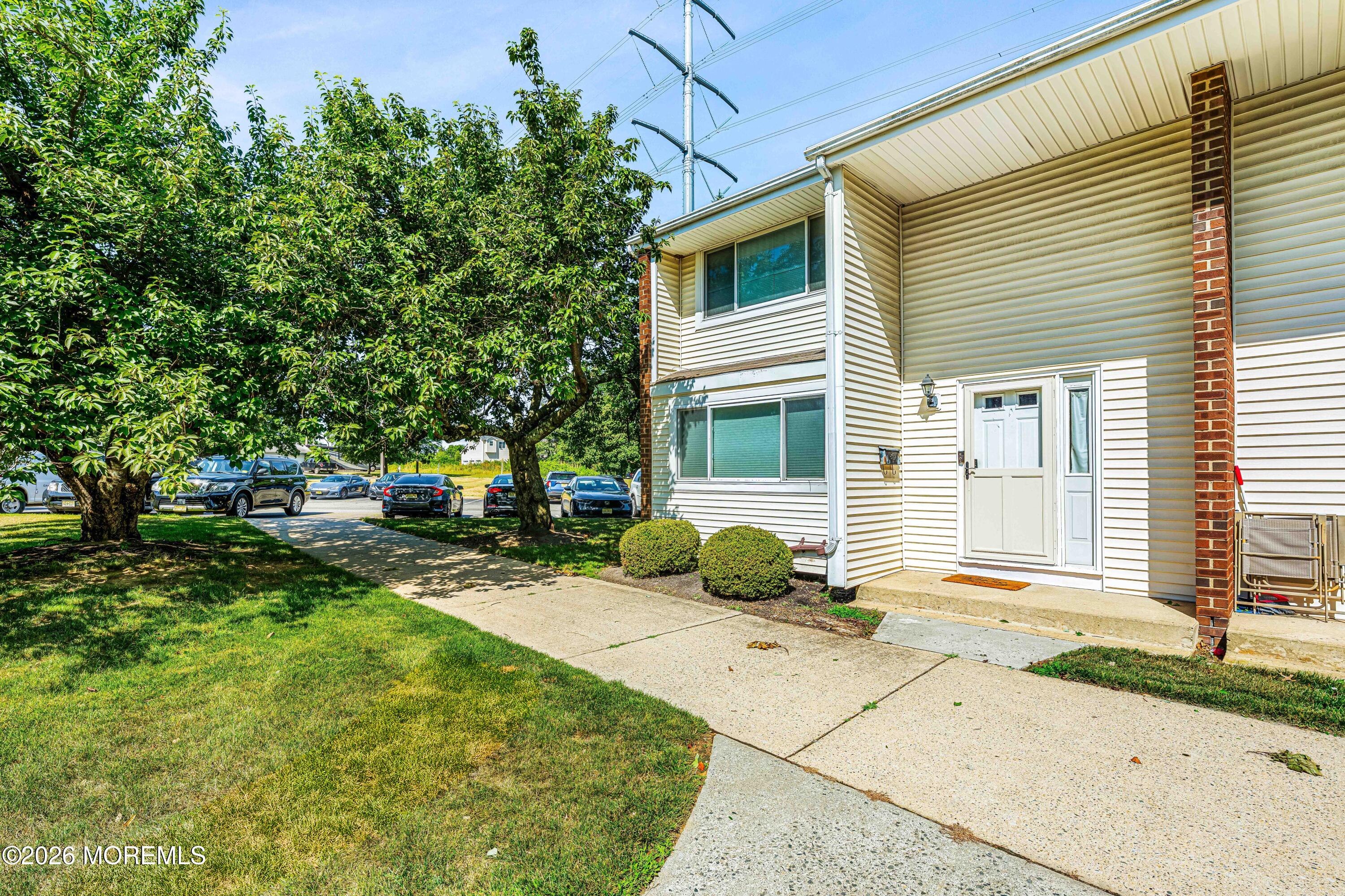 L1 Quincy Circle Dayton NJ 08810