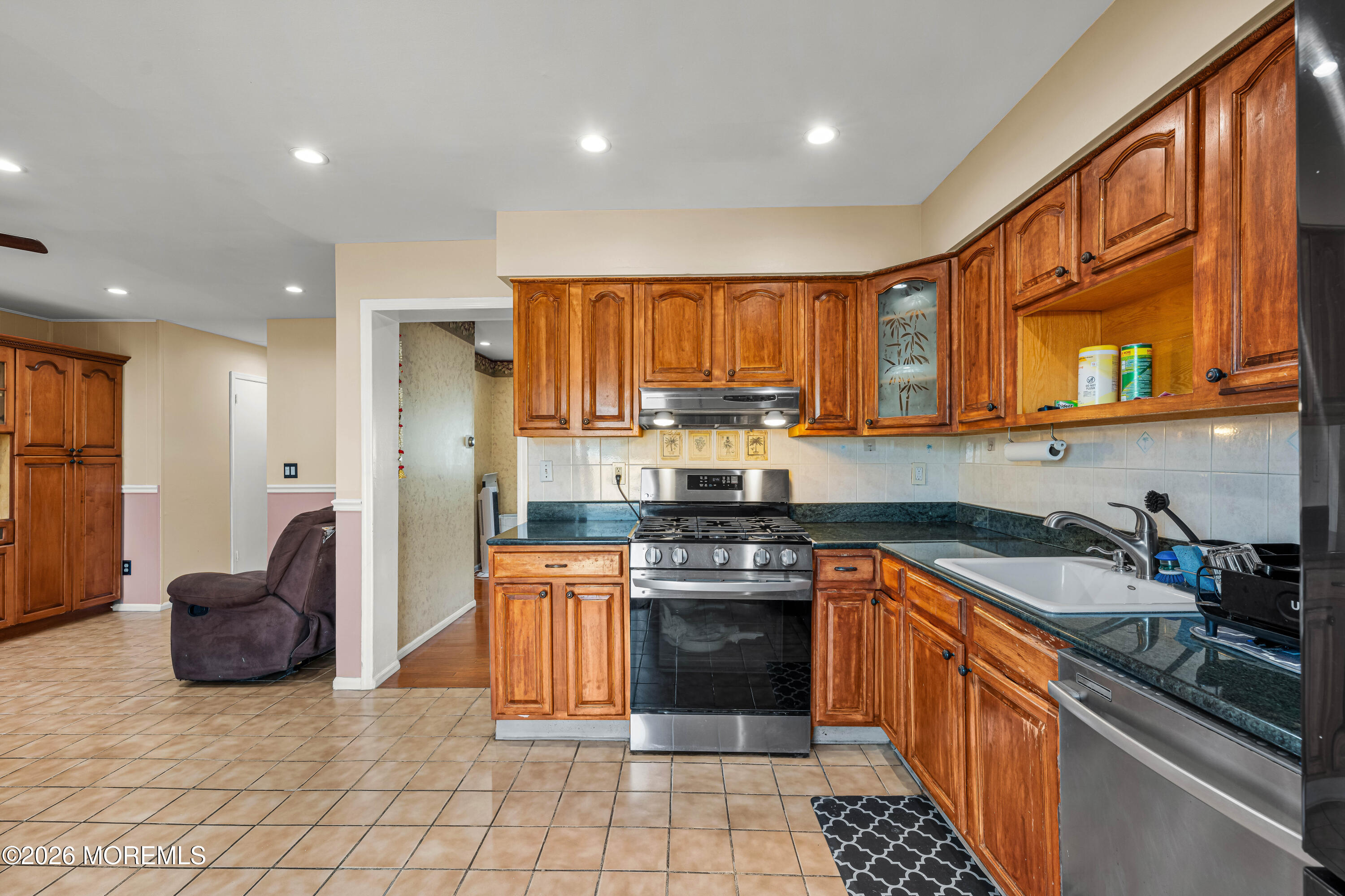 L1 Quincy Circle Dayton NJ 08810