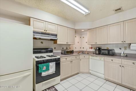 8 Stuart Drive Freehold NJ 07728