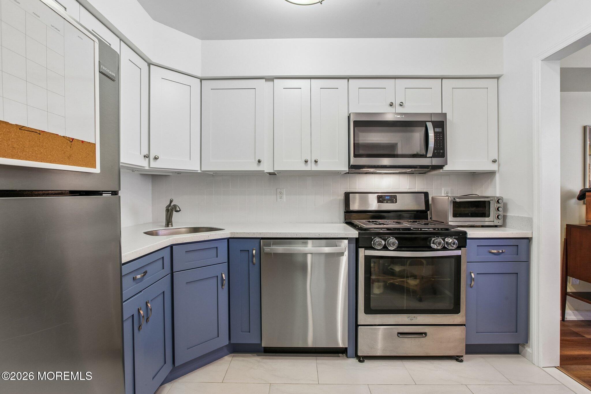 233 Perth Hill Court Aberdeen NJ 07747