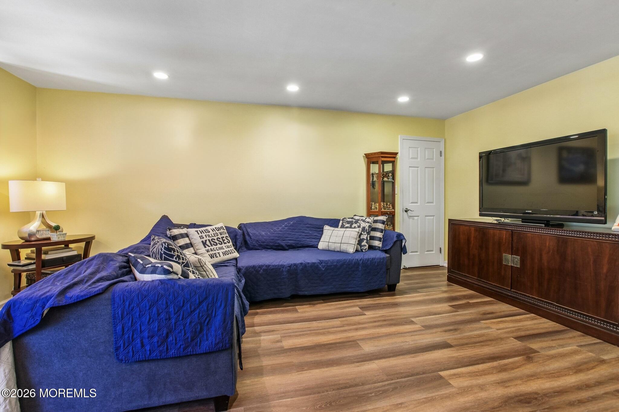 233 Perth Hill Court Aberdeen NJ 07747