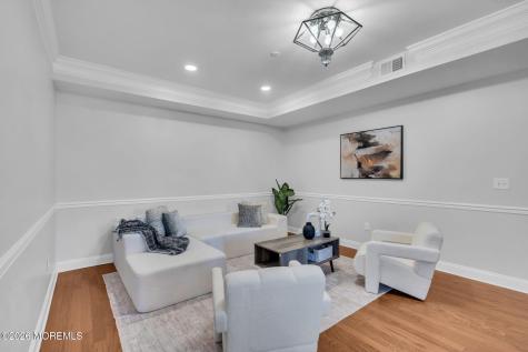 944 Madison Avenue Lakewood NJ 08701