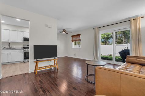 11 Patricia Court Howell NJ 07731