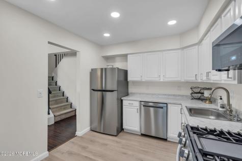 11 Patricia Court Howell NJ 07731