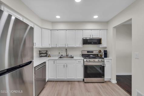 11 Patricia Court Howell NJ 07731