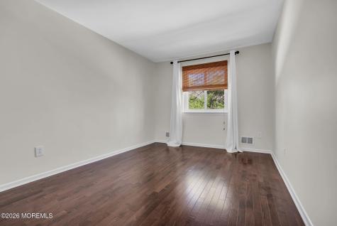 11 Patricia Court Howell NJ 07731