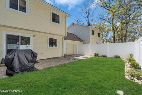 11 Patricia Court Howell NJ 07731