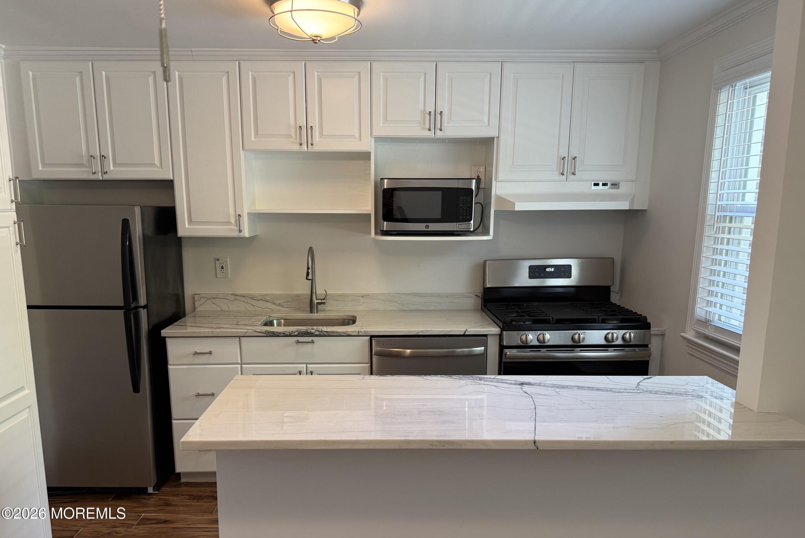 22 Manor Drive Red Bank NJ 07701