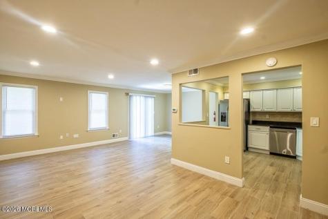 34 Harbor Circle Freehold NJ 07728