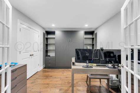 7 Foulks Terrace Lincroft NJ 07738