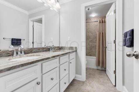 7 Foulks Terrace Lincroft NJ 07738