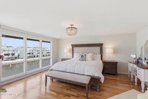 37 Grand Bay Harbor Drive Waretown NJ 08758