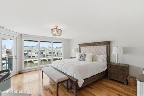 37 Grand Bay Harbor Drive Waretown NJ 08758