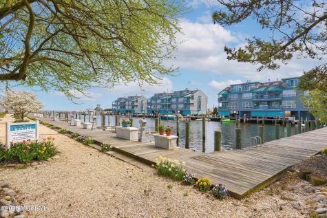 37 Grand Bay Harbor Drive Waretown NJ 08758
