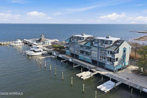37 Grand Bay Harbor Drive Waretown NJ 08758