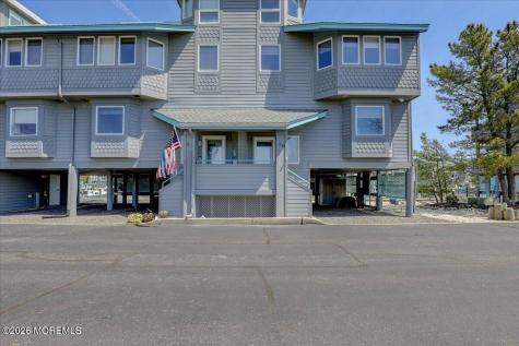 36 Grand Bay Harbor Drive Waretown NJ 08758