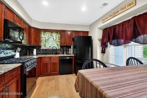 45 Winchester Court Aberdeen NJ 07747