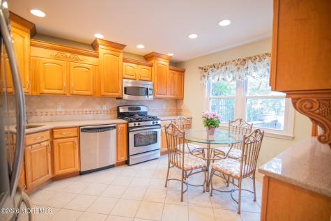 10 Carriage Lane Englishtown NJ 07726