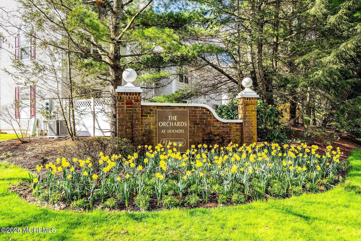 10 Beacon Court Holmdel NJ 07733