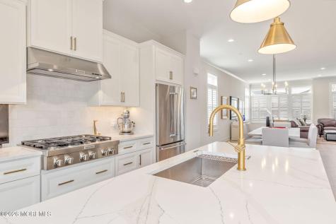 11 Valiant Court Middletown NJ 07748