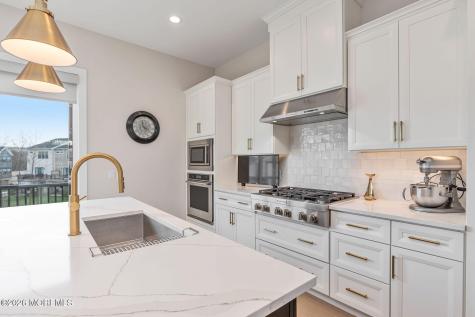 11 Valiant Court Middletown NJ 07748