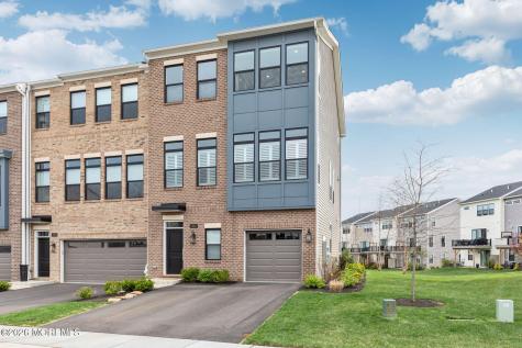 11 Valiant Court Middletown NJ 07748