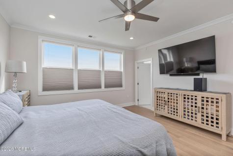 11 Valiant Court Middletown NJ 07748