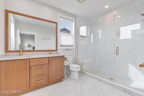 11 Valiant Court Middletown NJ 07748