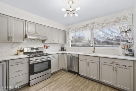 424 Tall Oak Lane Hillsborough NJ 08844