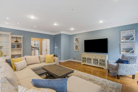 45 W Aspen Way Matawan NJ 07747