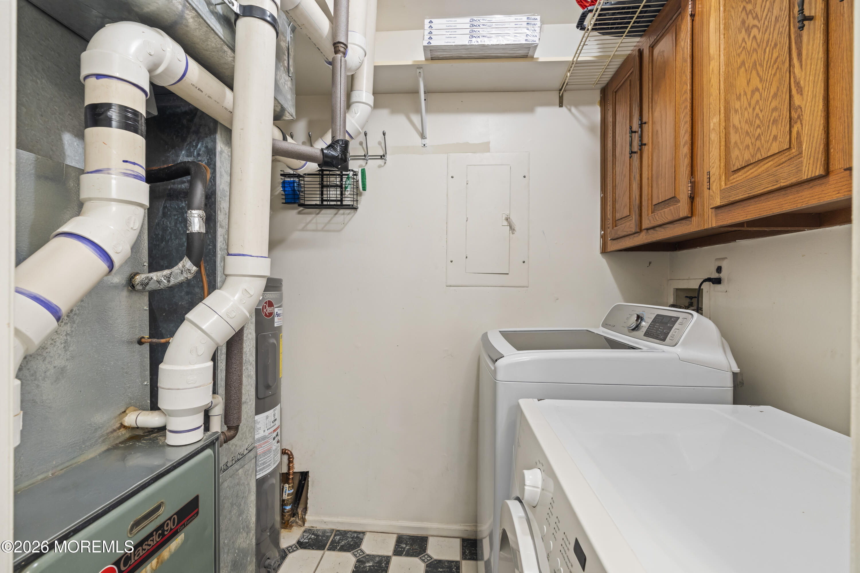 303 Wellington Place Aberdeen NJ 07747