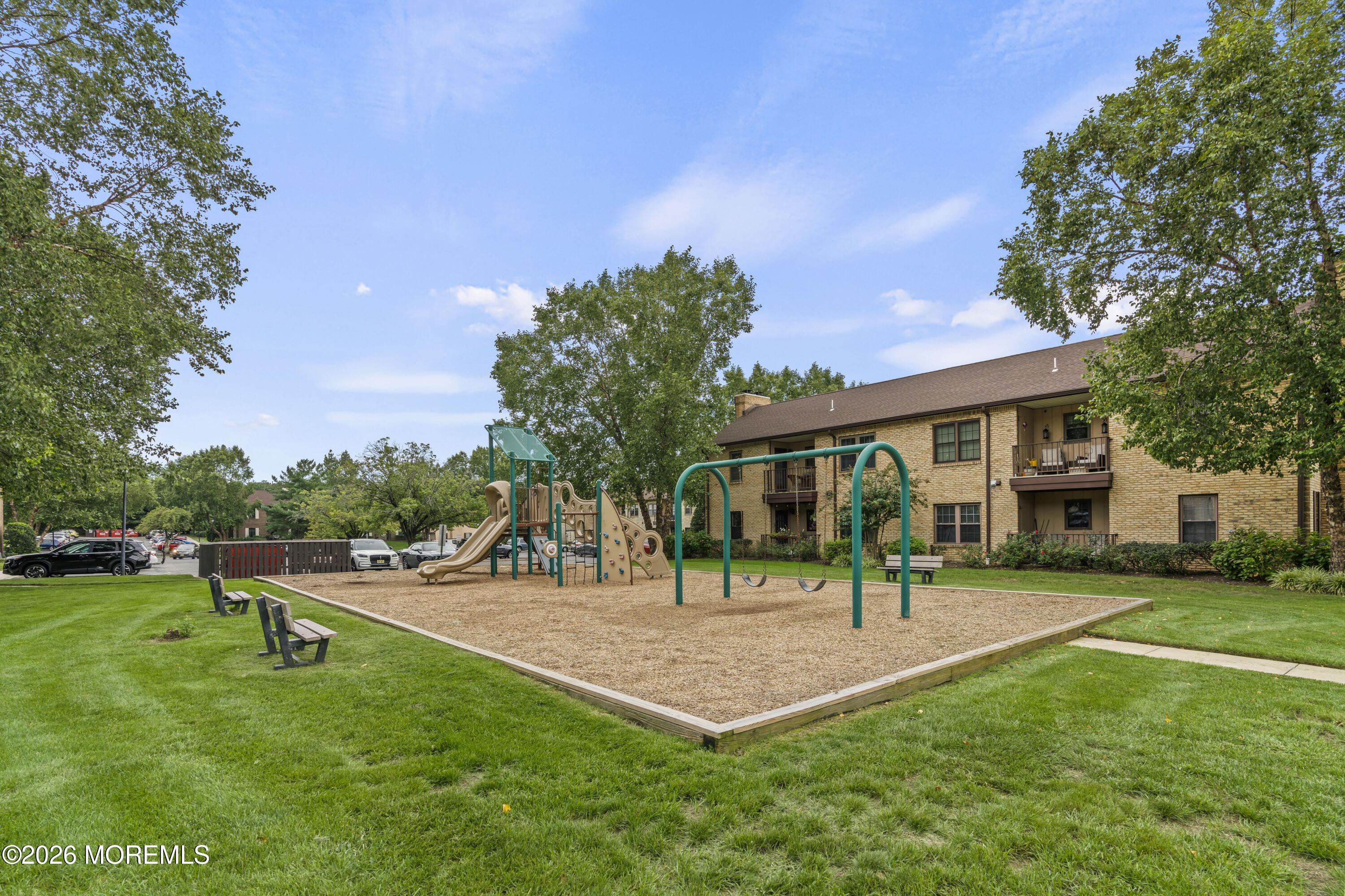 303 Wellington Place Aberdeen NJ 07747
