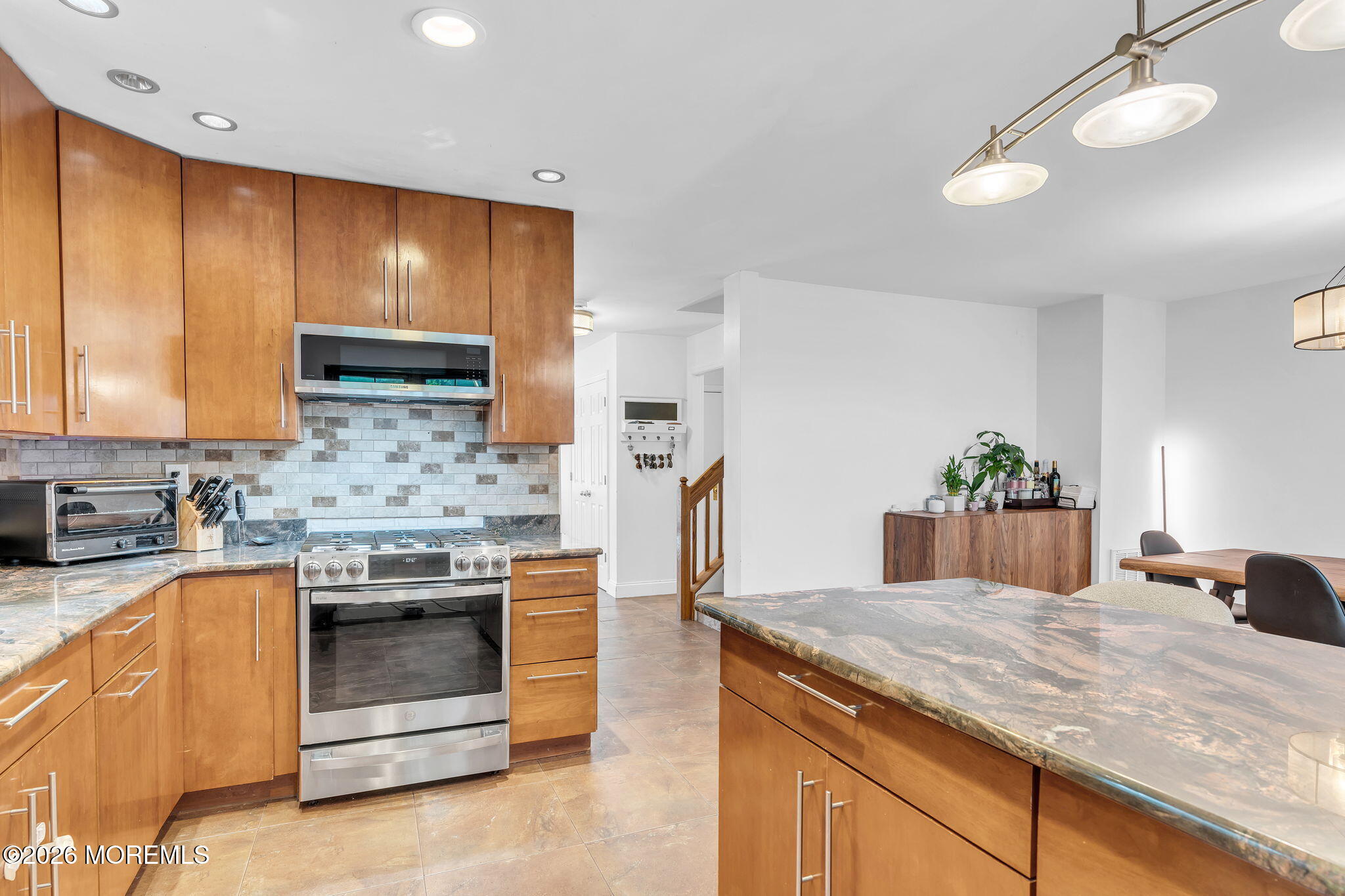 386 Oak Knoll Drive Englishtown NJ 07726