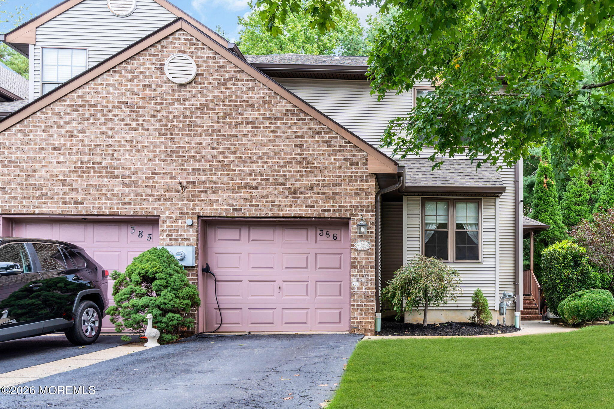 386 Oak Knoll Drive Englishtown NJ 07726