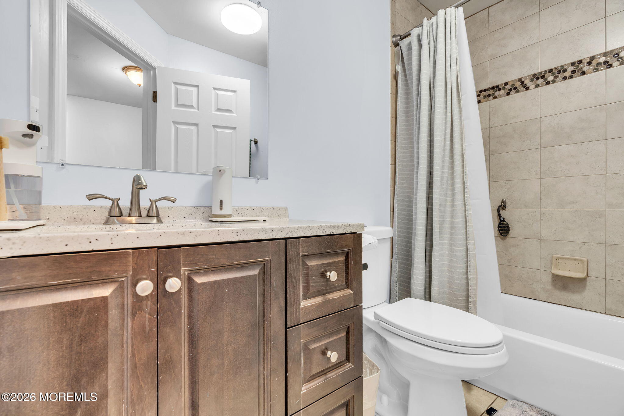 386 Oak Knoll Drive Englishtown NJ 07726