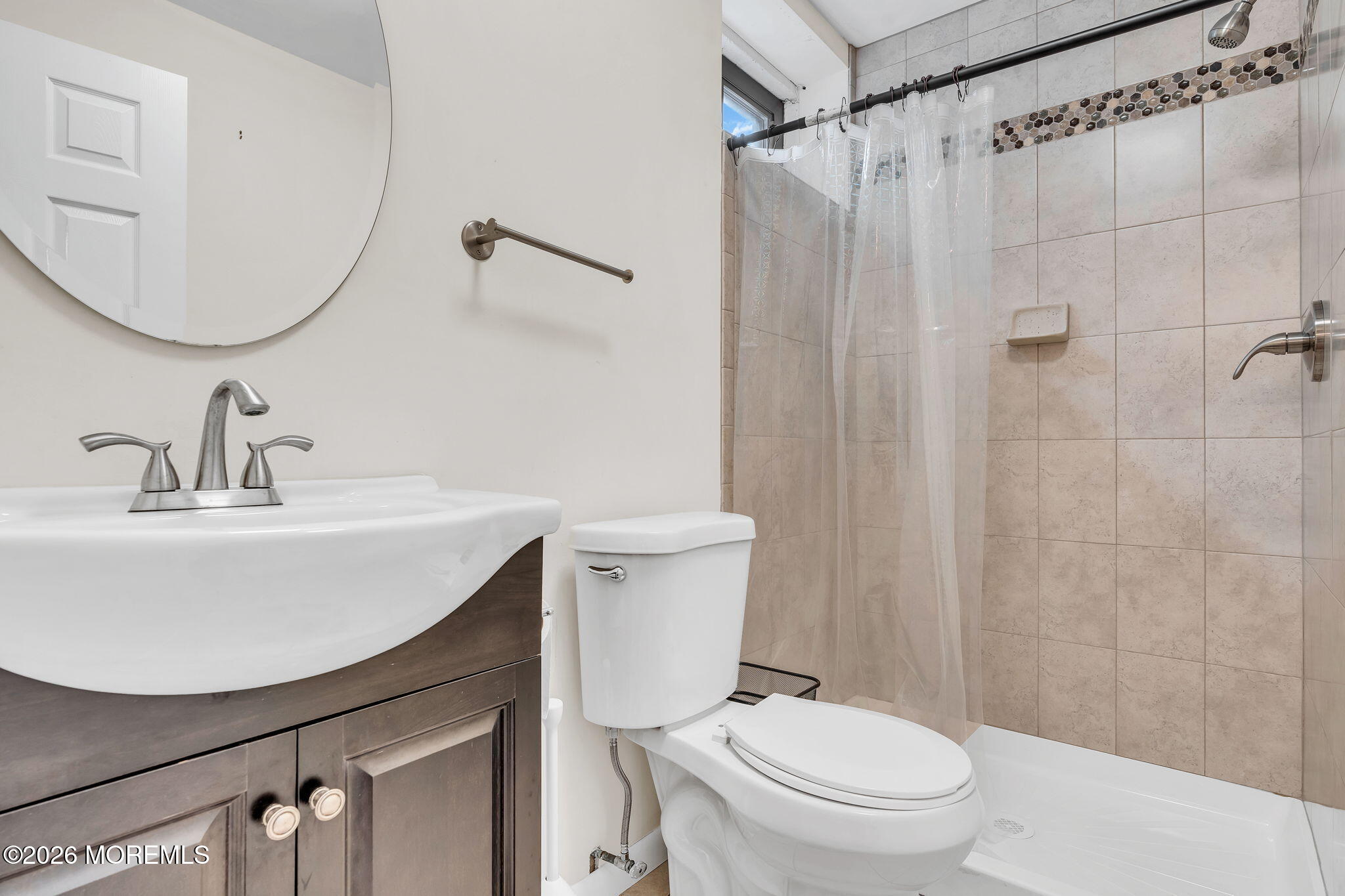 386 Oak Knoll Drive Englishtown NJ 07726