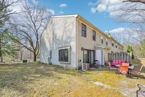 20 Greenwich Drive Galloway NJ 08205