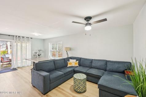 20 Greenwich Drive Galloway NJ 08205