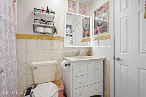 283 Gloucester Court Aberdeen NJ 07747