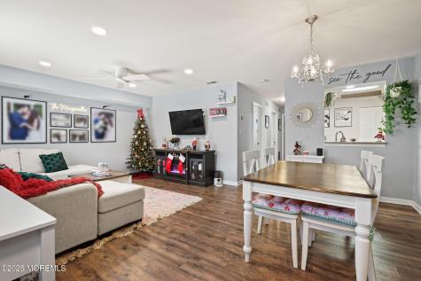 283 Gloucester Court Aberdeen NJ 07747