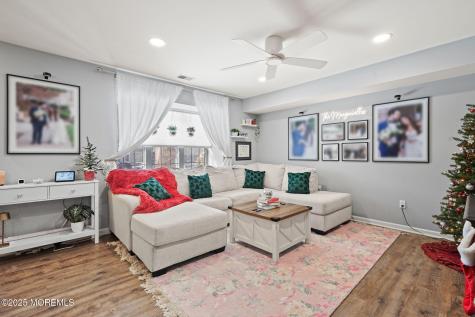 283 Gloucester Court Aberdeen NJ 07747