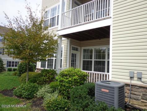 311 Mill Pond Way Eatontown NJ 07724