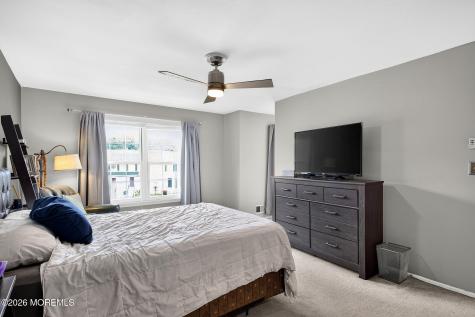 20 Karwatt Court Sayreville NJ 08872