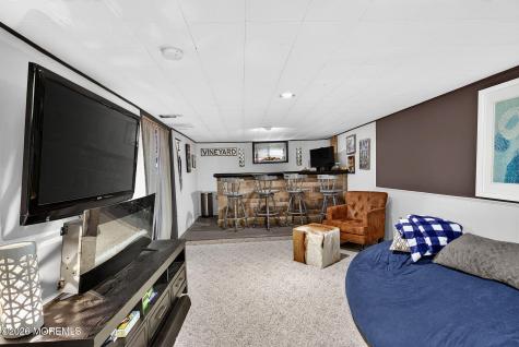 20 Karwatt Court Sayreville NJ 08872