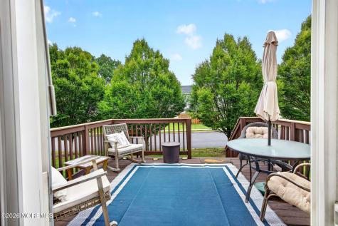 20 Karwatt Court Sayreville NJ 08872
